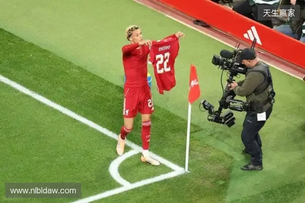 埃基蒂克：期待重回马赛主场踢球，那里有着难以置信的球迷