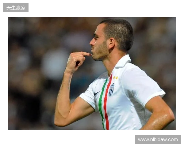 努内斯：我全家人都不喜欢输；我从不看任何边后卫的视频