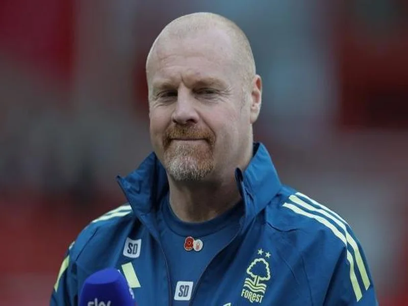 戴奇打趣回应热刺传闻:接替帅位可能性极低,我正要上节目