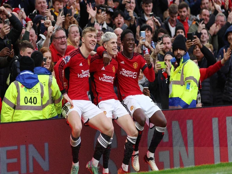 记者：若卡里克能转正，曼联可能签下其爱徒 米堡中场哈克尼